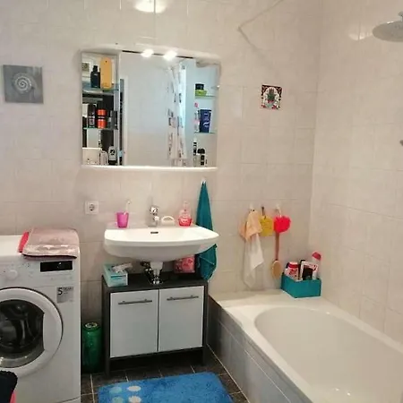 Eine Luxuswohnung In Einer Sehr Schonen Gegend Düsseldorf